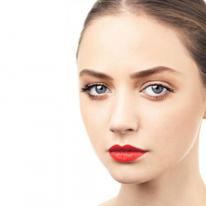 Красная помада – как выбрать и как правильно ее «носить»?!