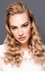 Лёгкие волны по длине и объёмная чёлка Лёгкие волны по длине и объёмная чёлка