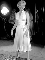 Платья с плиссировкой Мэрилин Монро фильм Зуд седьмого года, 1955 год Платья с плиссировкой Мэрилин Монро фильм Зуд седьмого года, 1955 год