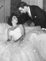 Пышное платье Элизабет Тейлор фильм Место под солнцем, 1952 год Пышное платье Элизабет Тейлор фильм Место под солнцем, 1952 год