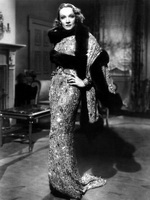 Длинном платье с кристаллами Марлен Дитрих фильм Ангел, 1937 год Длинном платье с кристаллами Марлен Дитрих фильм Ангел, 1937 год