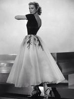 Пышное платье Грейс Келли фильм Окно во двор, 1954 год Пышное платье Грейс Келли фильм Окно во двор, 1954 год