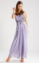 Фиолетовый цвет в вечернем гардеробе Фиолетовый цвет в вечернем гардеробе