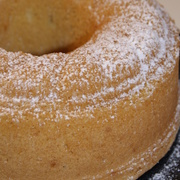 Миндальный кекс с оливковым маслом .