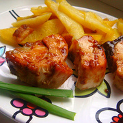 Курица, запечённая в винной глазури с гранатом