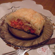 Картофельный рулет с овощами