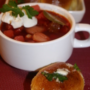 Постный свекольник с пампушками