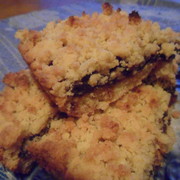 Манный пирог с финиками