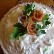 Салат с семгой и свежим огурцом Праздник