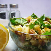 Салат "Цезарь с щавелем"