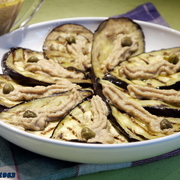 Грильные баклажаны с соусом тоннато