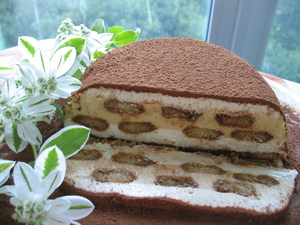 Фото к рецепту:  Тирамису  -  наше прочтение классики. Благодарность замечательному кулинару Светлане.(Дуэль)