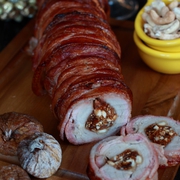 Свиная вырезка с инжиром и кешью