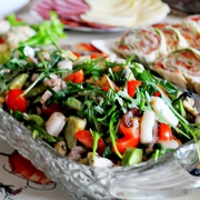 Лёгкий салат из морского "коктейля"