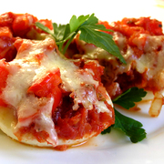 Закуска из яиц в красном соусе