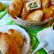  Пирожки с рисом,луком и яйцами(ещё одно удачное тесто,которое подходит в холодильнике)