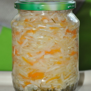 Салат с капустой и редькой