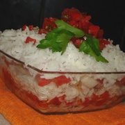 Рисовый салат с морепродуктами и печеным перцем " Венецианский маскарад"