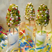 Cake-Pops или пирожные-крошки на ножке „Рождественская елочка“