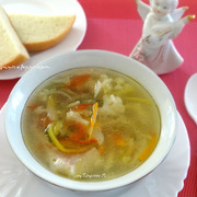 Рыбный супчик с цветной капустой и вермишелью (детское меню, мультиварка)