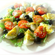 Салат с моцареллой