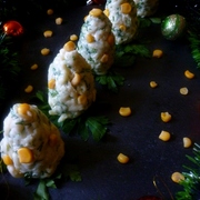 Сырный салат с кукурузой