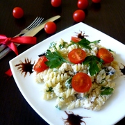 Салат с FUSILLI и творогом "Коктейльный"