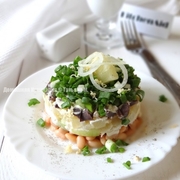 Салат из белой фасоли с утиными желудками и ананасом