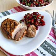 Утиные грудки с розмарином и сальсой из вишни