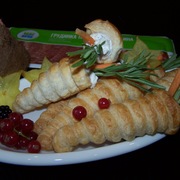 Закусочные конусы "Назад в лето с "Окраиной"