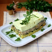 Трёхслойная запеканка с овощами, творогом и куриным филе