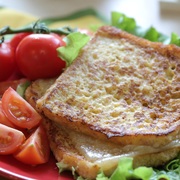 Гренки на завтрак. Видео