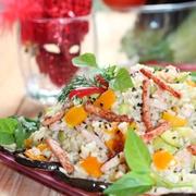 Салат с рисом, говядиной, баклажаном и кабачком