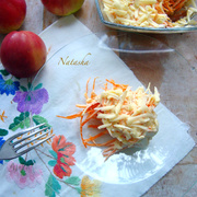 Салат французский с морковью и яблоком.