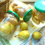 Фрукты в сиропе с лимонным соком.