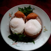 Бутерброд с яйцом пашот