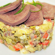 Салат Оливье с языком - Новогодний салат