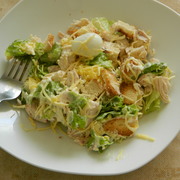 Салат "Цезарь" с домашним соусом