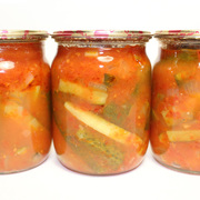 Огурцы в томатном маринаде