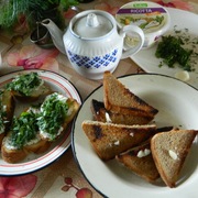 Тосты с мягким сливочным сыром