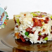 Салат с редькой и колбасой. Просто и вкусно.