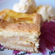 ПИРОГ С ЯБЛОКАМИ ЖЁЛТЕНЬКИЙ