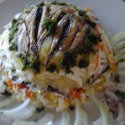 Слоеный салат со шпротами.Салат" Шпроты на снегу"