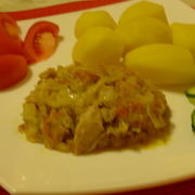 Капуста, тушеная с курицей