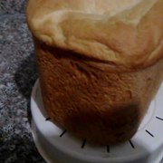 Вкусный хлеб с хрустящей румяной корочкой