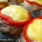 Сочные котлетки под шубкой в духовке украсят любой стол!