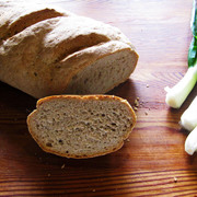 ХЛЕБ деревенский из трёх видов муки.