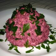 Пикантный дешёвый сезонный салатик из свеклы с сыром!