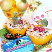 Тыква, запеченная с яблоком и рисом