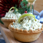 Деликатесный паштет из трески горячего копчения.